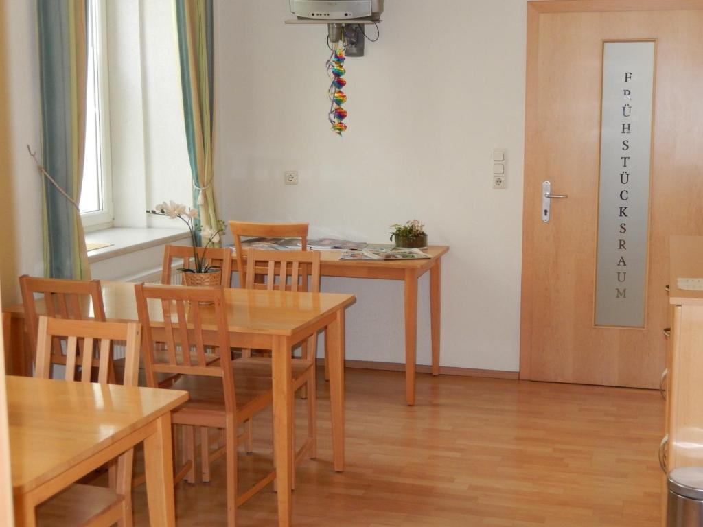 Hotel "Wilder Mann" リンツ 部屋 写真